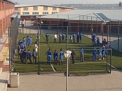 🎨✨ “Learning doesn’t always happen in the classroom. Ms Nkhosana inspires creativity under the open sky — where ideas breathe and imagination runs free.” 🌞🌱